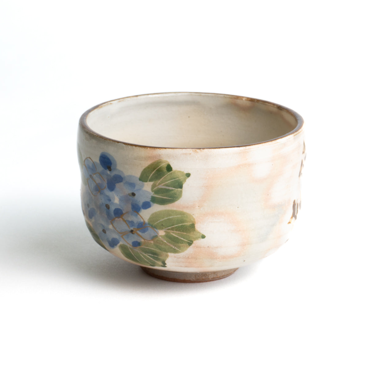 一服碗 和歌紫陽花 俊山窯 - Handcrafted Japanese pottery from Kyoto - Kyo ware / Kiyomizu ware.