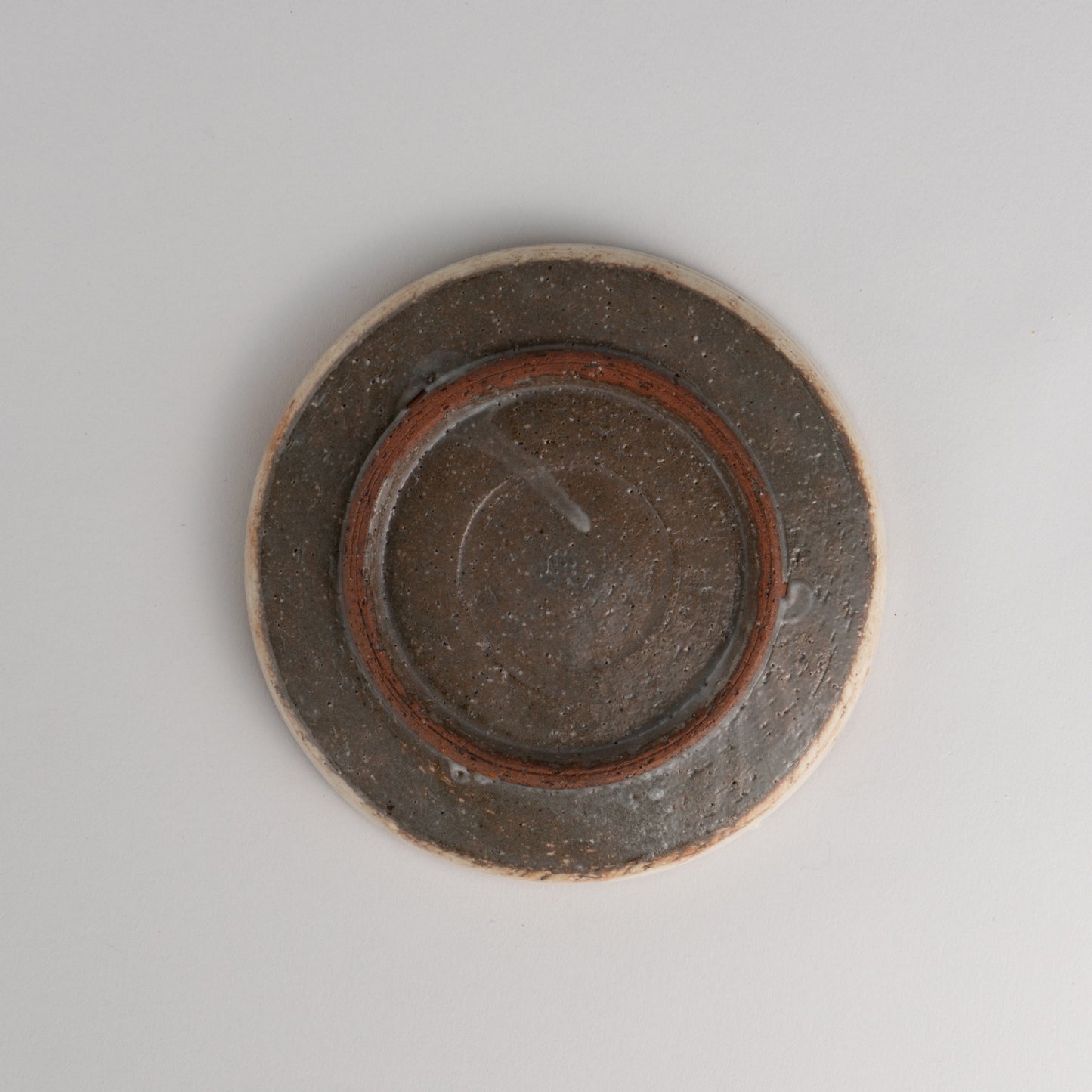 小皿 くま三島 伊藤典哲 - Handcrafted Japanese pottery from Kyoto - Kyo ware / Kiyomizu ware.