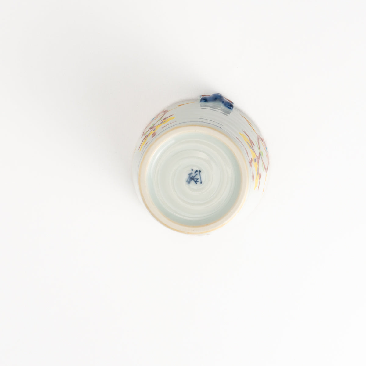 フリーカップ 交趾染付一閑人瓔珞レッド 秀峰堂 - Handcrafted Japanese pottery from Kyoto - Kyo ware / Kiyomizu ware.