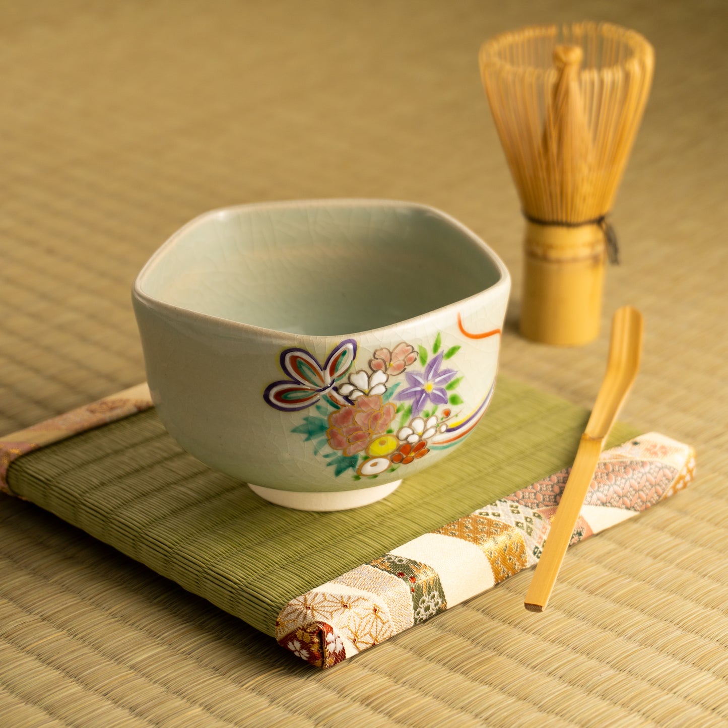 抹茶碗 灰釉花熨斗 宗絢 KOTOPOTTER