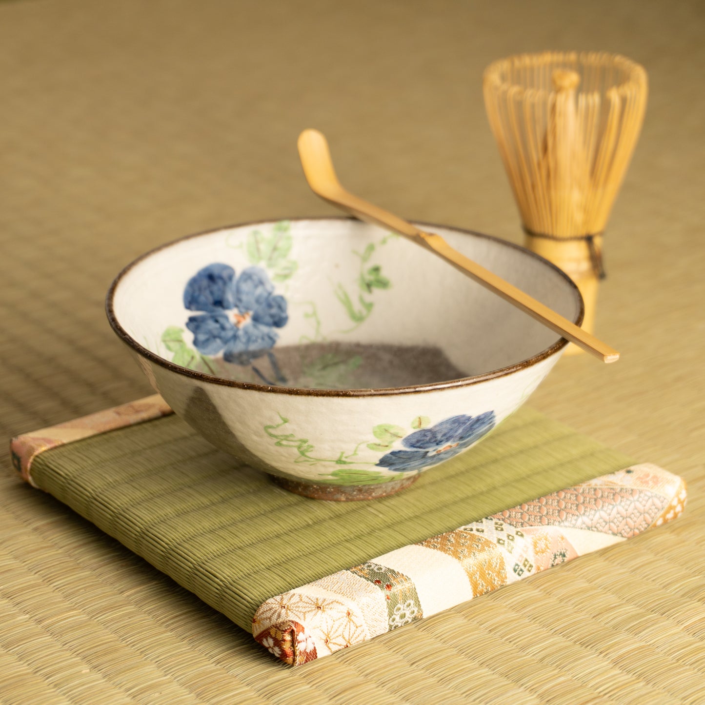 抹茶碗(平) 白化粧"紫陽花" 与し三 (コピー) KOTOPOTTER