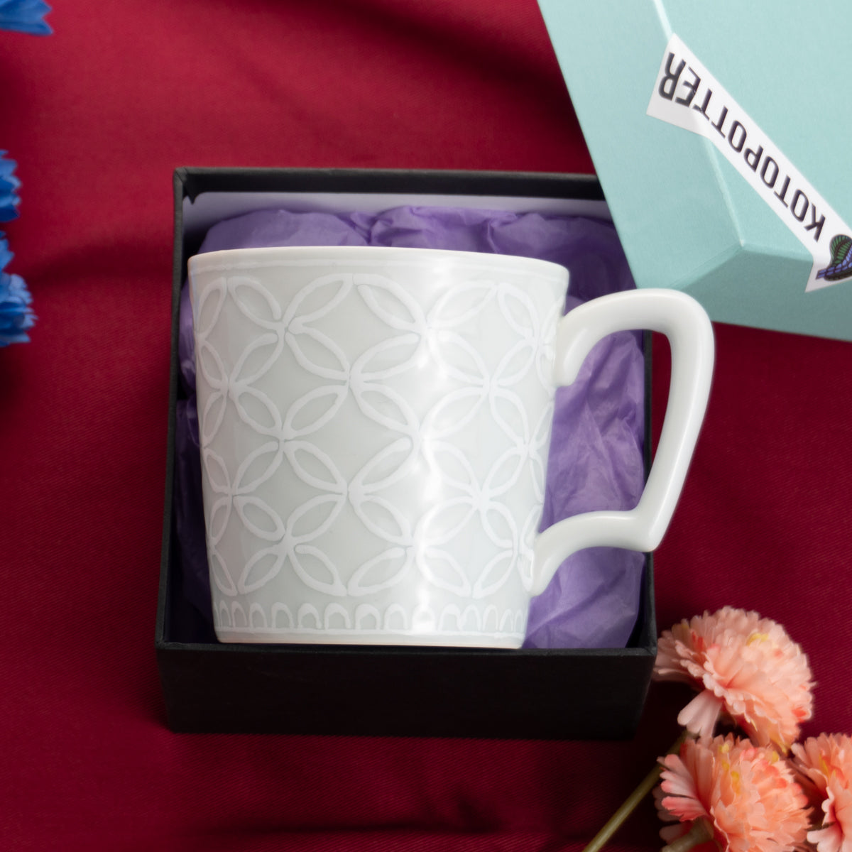 マグカップ 白磁七宝 貴古窯 - Handcrafted Japanese pottery from Kyoto - Kyo ware / Kiyomizu ware.