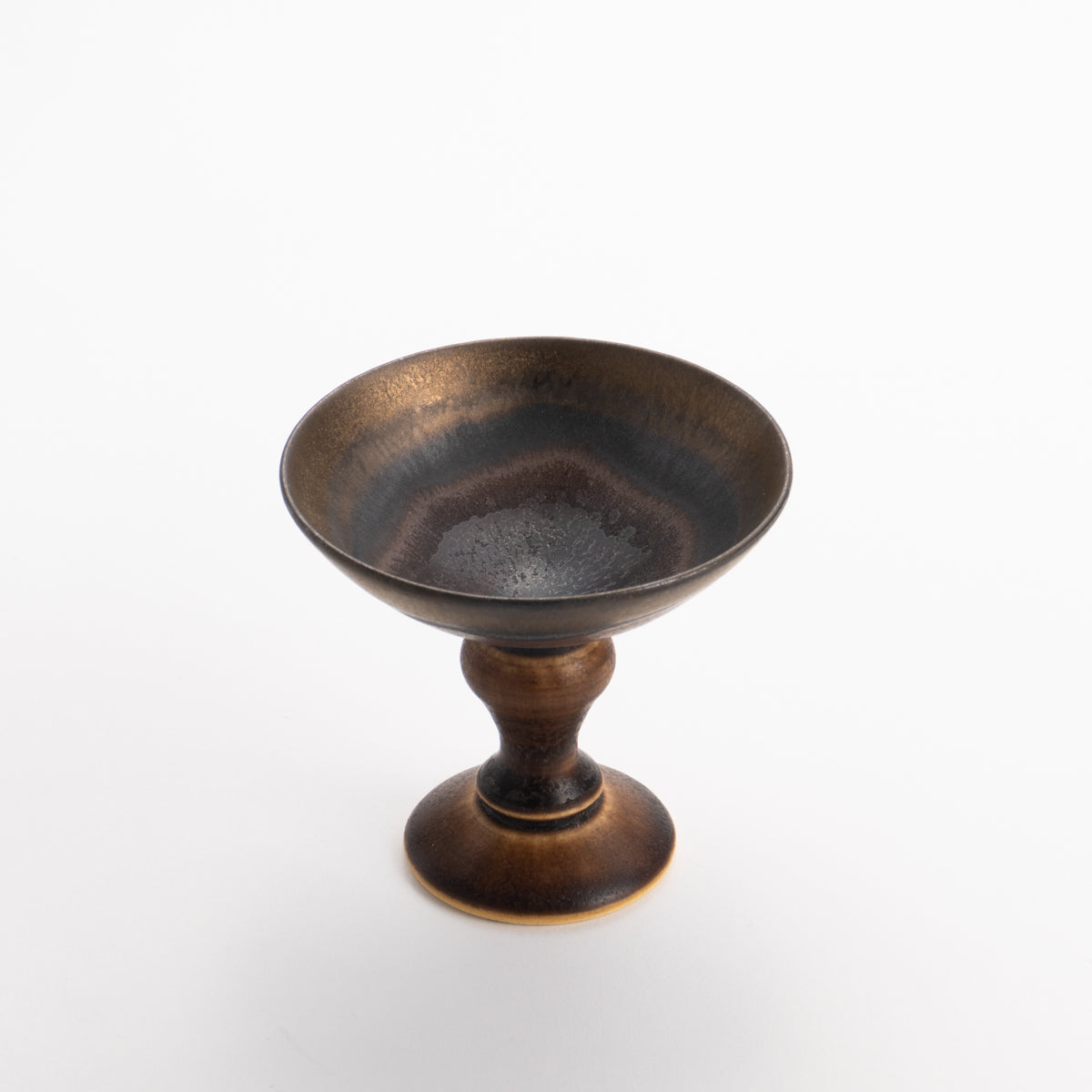 足付盃 黒金彩 平安楽堂 - Handcrafted Japanese pottery from Kyoto - Kyo ware / Kiyomizu ware.