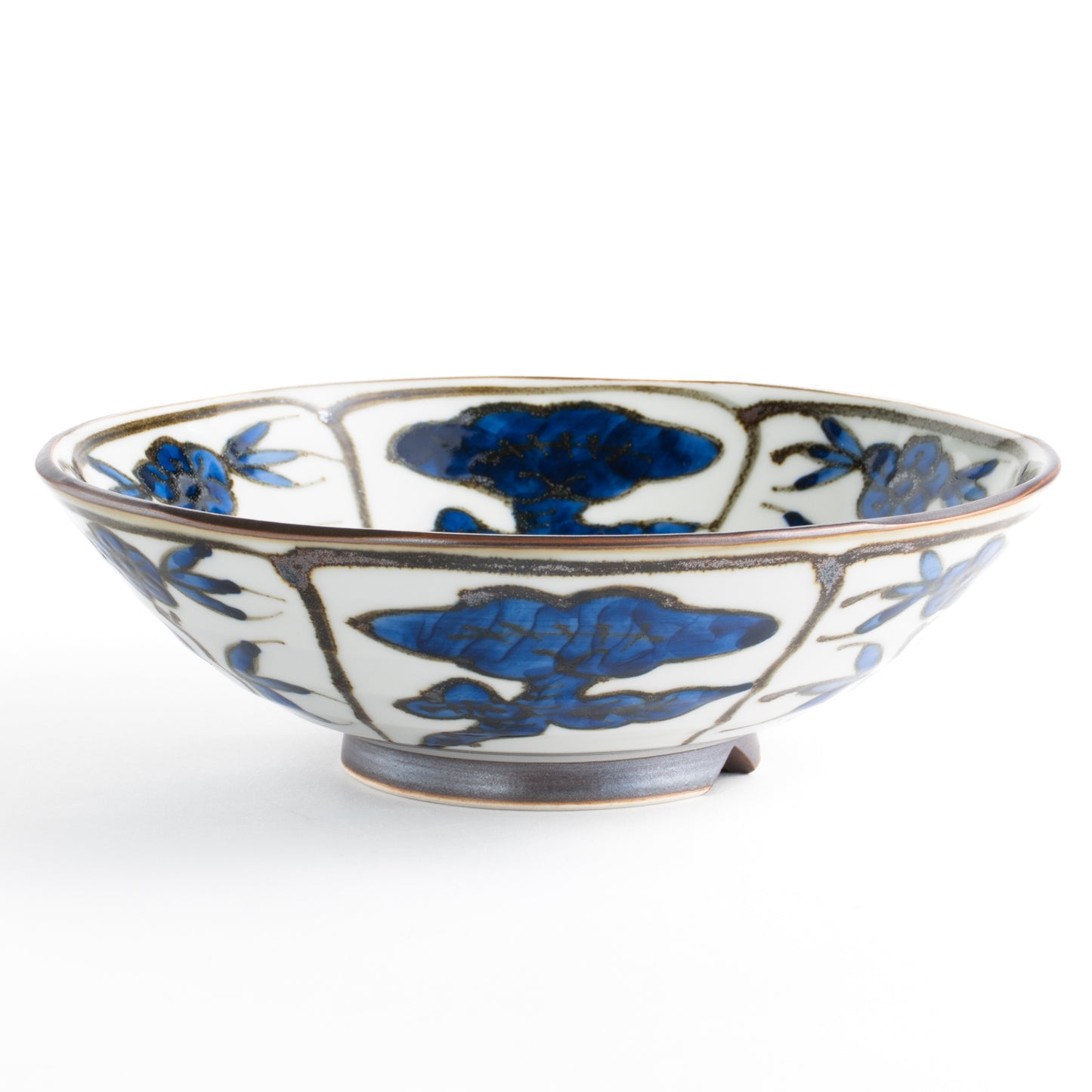 大平鉢 鉄染霊芝 岩華窯 - Handcrafted Japanese pottery from Kyoto - Kyo ware / Kiyomizu ware.