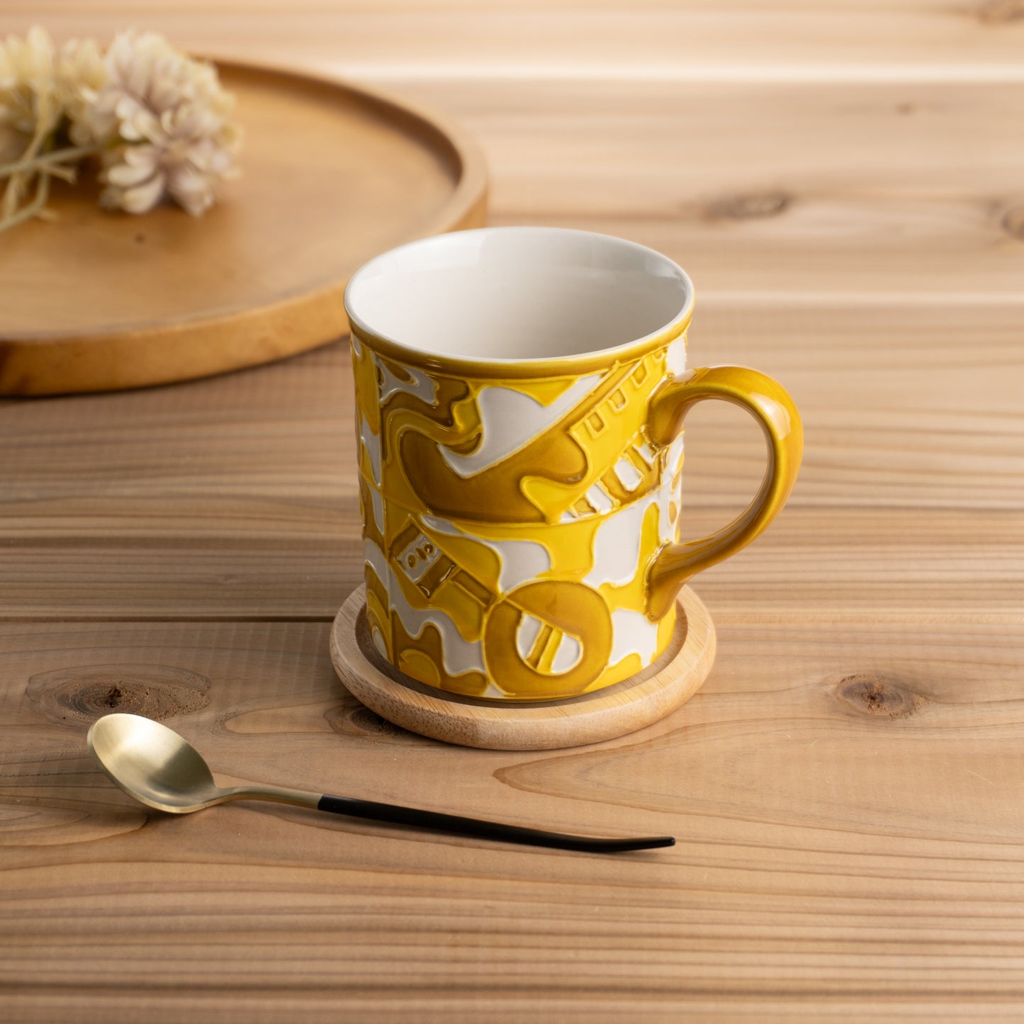 マグカップ 演奏会 イエロー 一如 - Handcrafted Japanese pottery from Kyoto - Kyo ware / Kiyomizu ware.