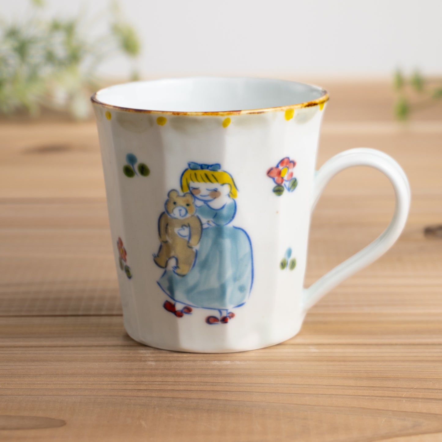 マグカップ お気に入りのぬいぐるみ ブルー タナカ製陶 - Handcrafted Japanese pottery from Kyoto - Kyo ware / Kiyomizu ware.