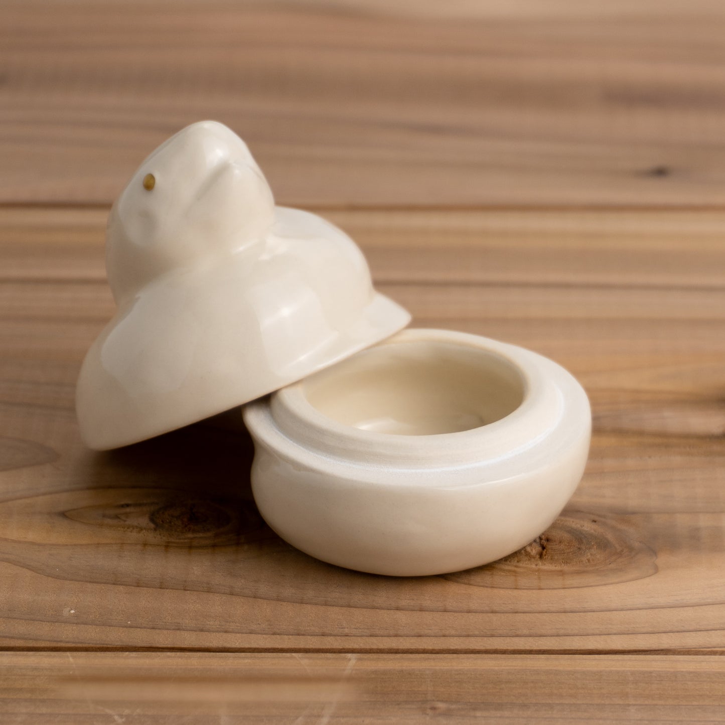 蓋物 高麗地金彩 干支巳 泰平窯 - Handcrafted Japanese pottery from Kyoto - Kyo ware / Kiyomizu ware.