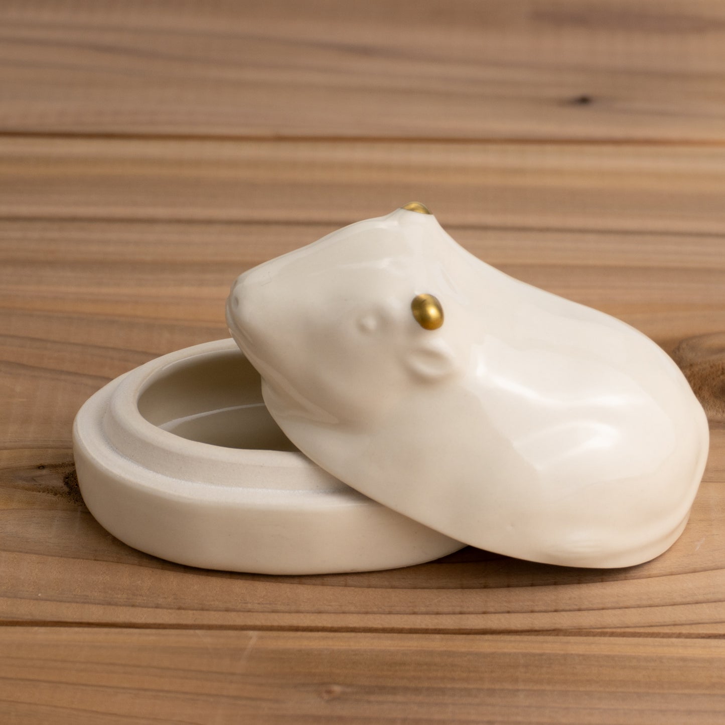 蓋物 高麗地金彩 干支丑 泰平窯 - Handcrafted Japanese pottery from Kyoto - Kyo ware / Kiyomizu ware.