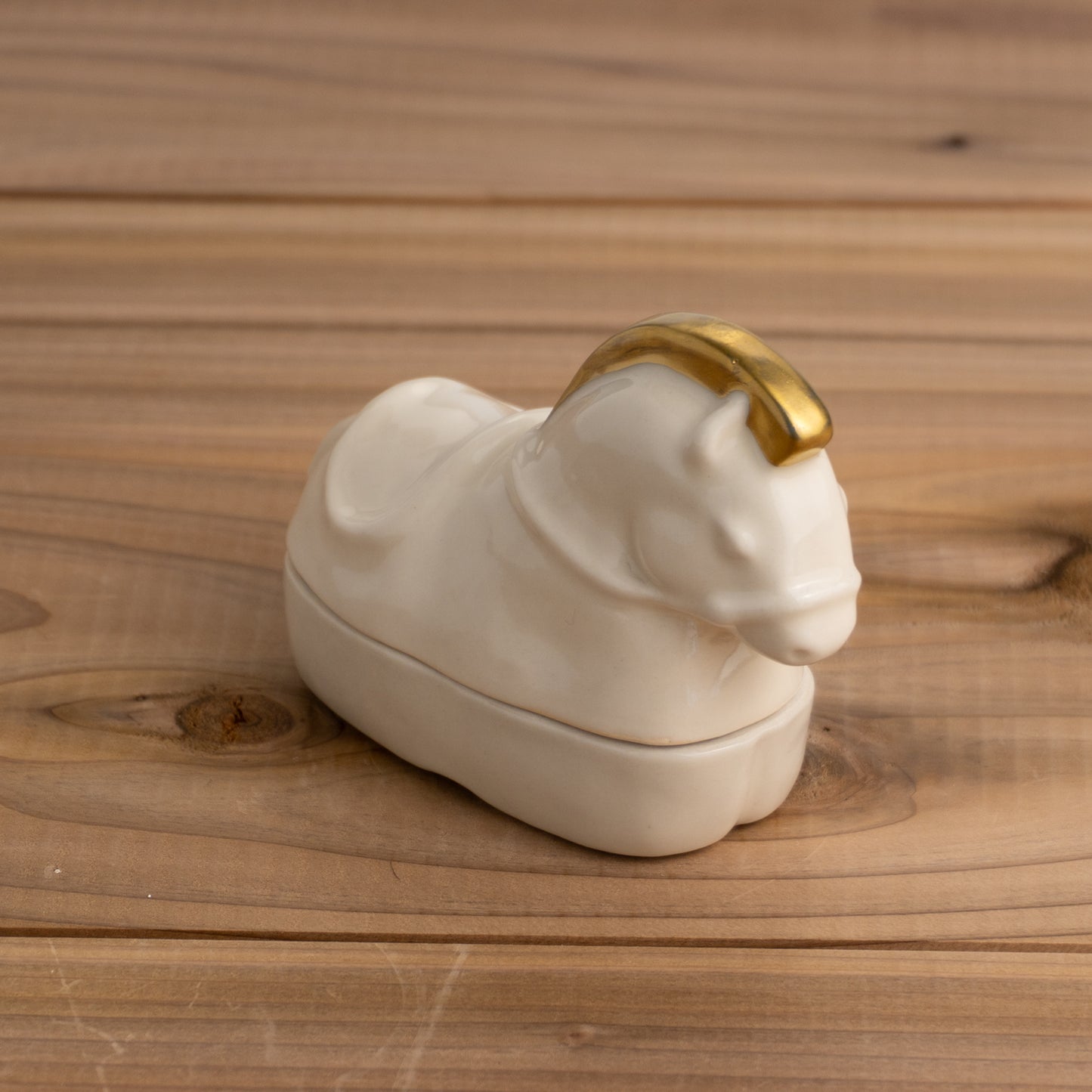 蓋物 高麗地金彩 干支午 泰平窯 - Handcrafted Japanese pottery from Kyoto - Kyo ware / Kiyomizu ware.