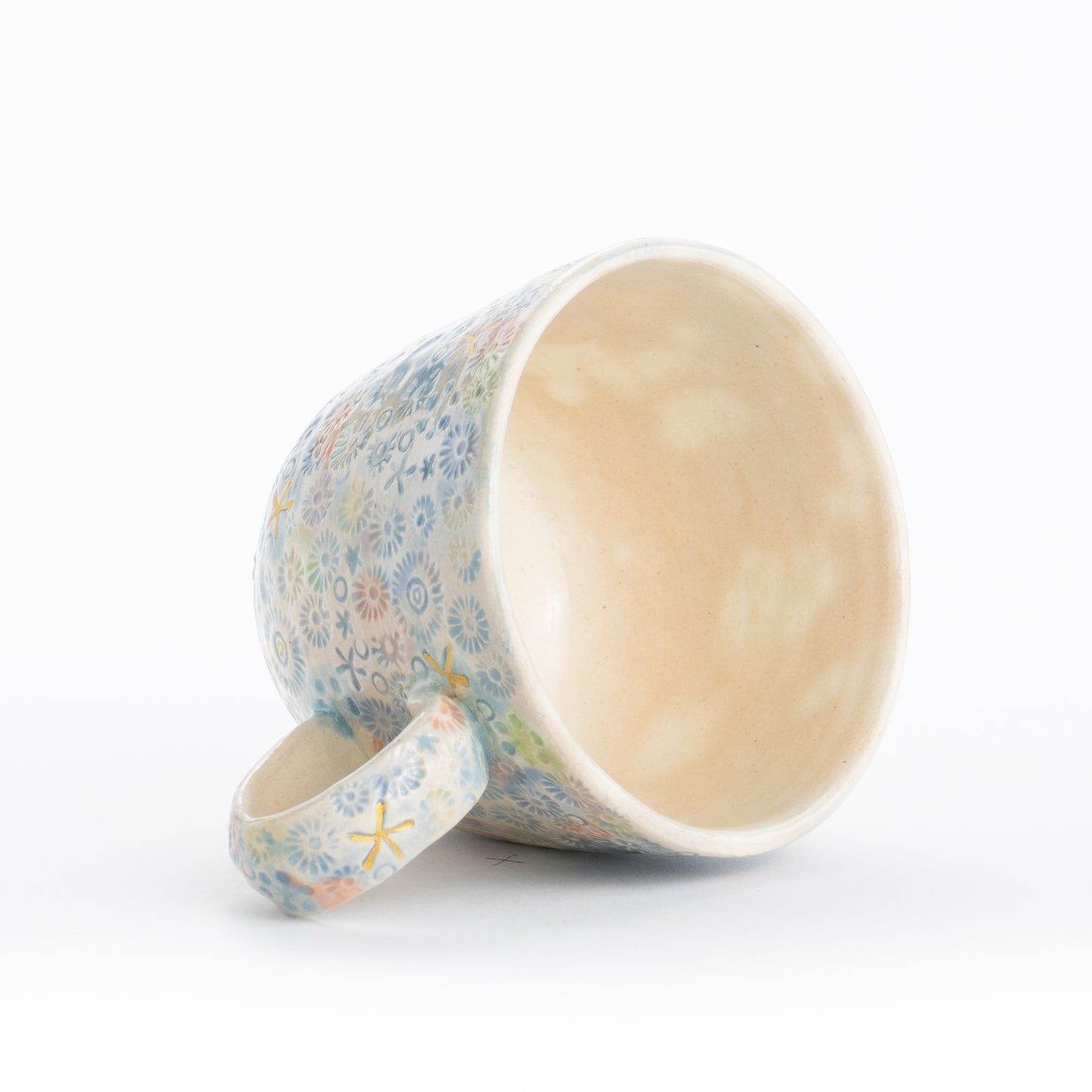 マグカップ(中) 淡三島 ブルー 伯耆葉子 - Handcrafted Japanese pottery from Kyoto - Kyo ware / Kiyomizu ware.