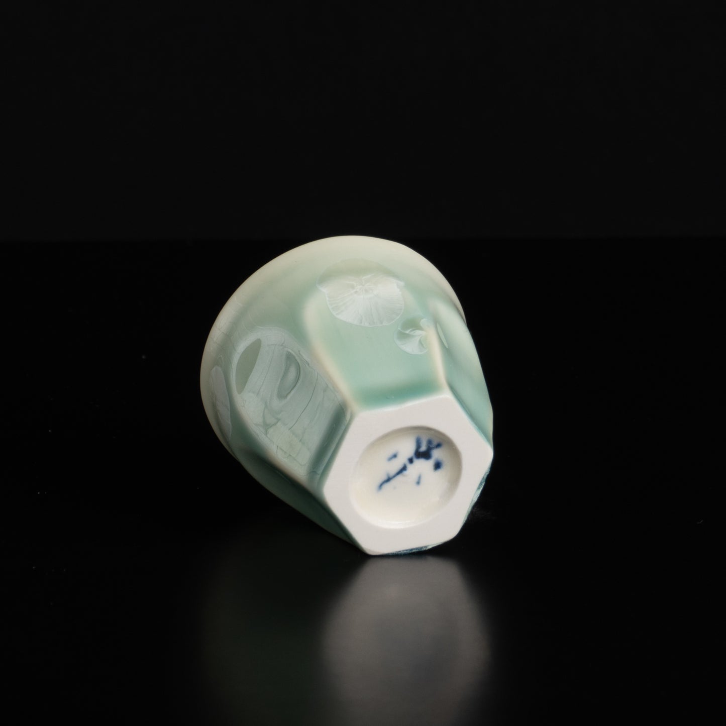 ショットグラス 燦彩"萌" 前田五雲 - Handcrafted Japanese pottery from Kyoto - Kyo ware / Kiyomizu ware.