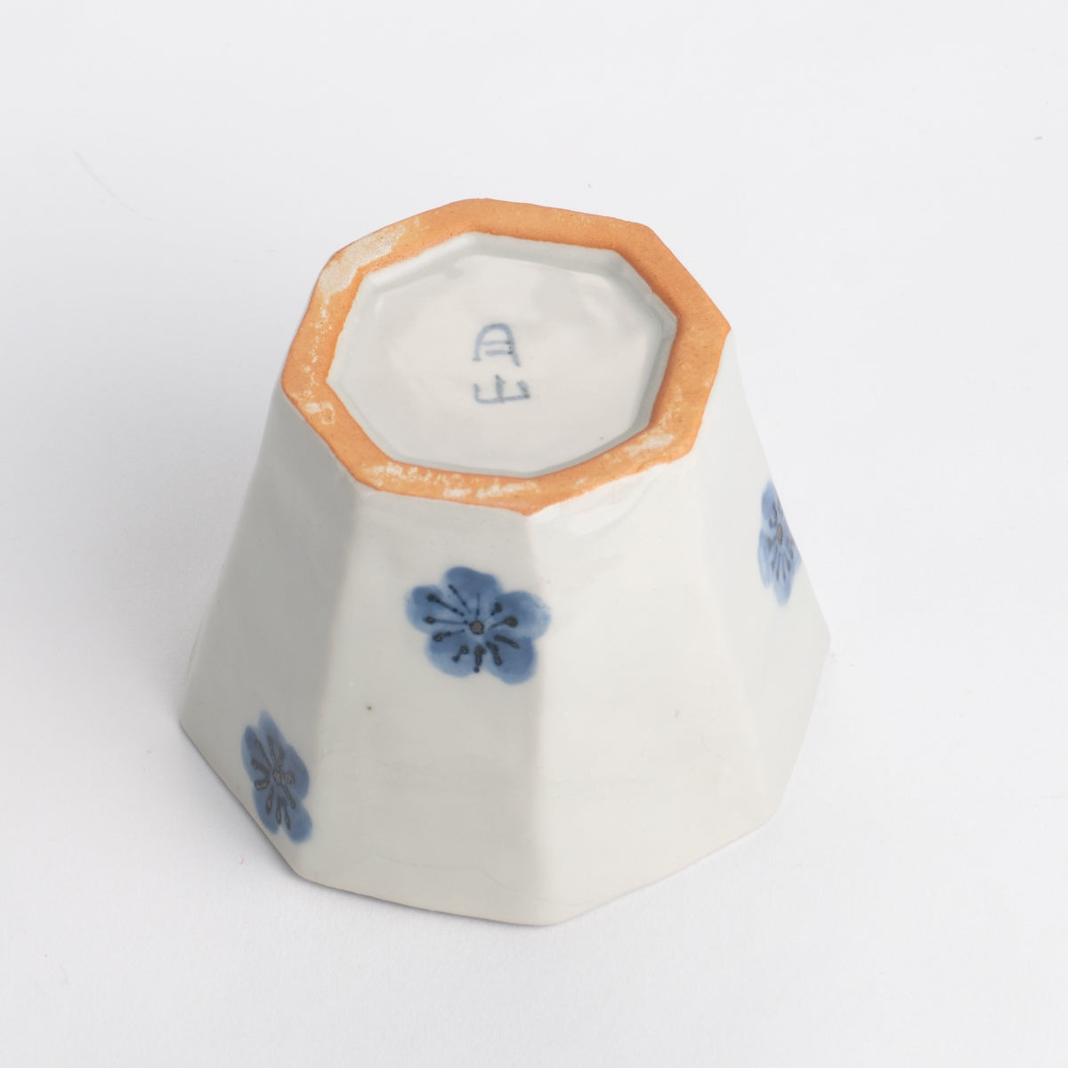 蕎麦猪口 染付 梅 永田工房 - Handcrafted Japanese pottery from Kyoto - Kyo ware / Kiyomizu ware.