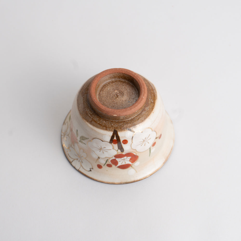 汲出碗 梅と桜 俊山窯 - Handcrafted Japanese pottery from Kyoto - Kyo ware / Kiyomizu ware.