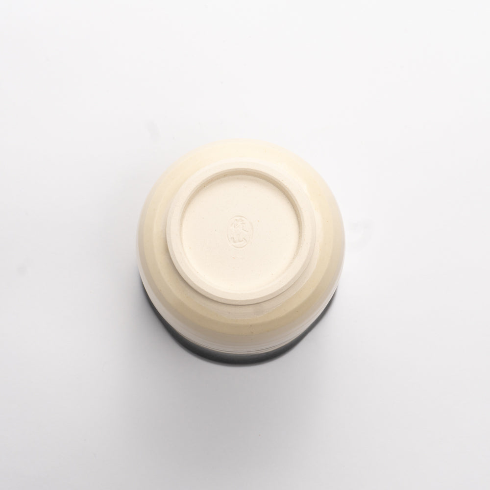 湯呑 おかめ 俊山窯 - Handcrafted Japanese pottery from Kyoto - Kyo ware / Kiyomizu ware.