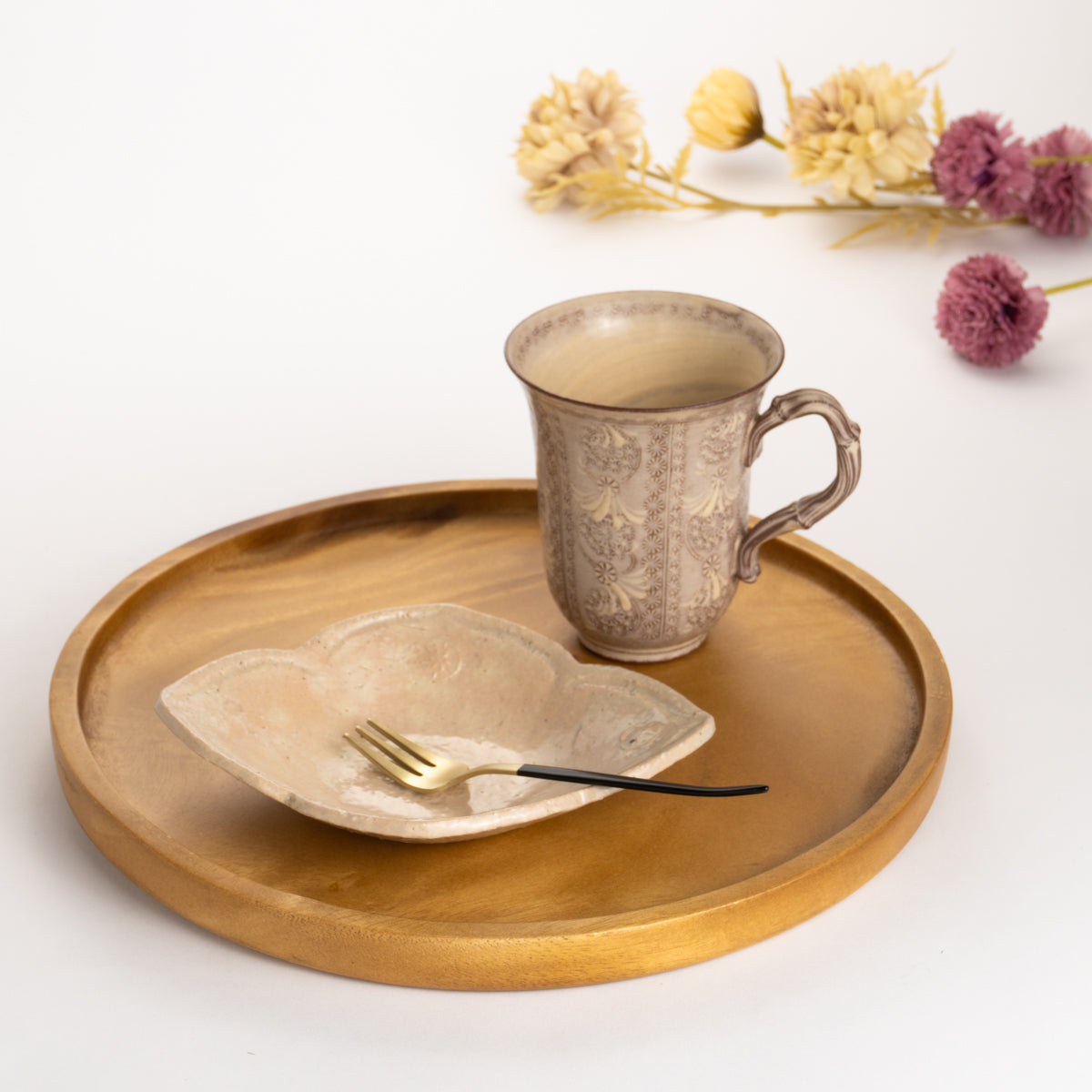 小皿 粉引 花菱形 陶楽窯 - Handcrafted Japanese pottery from Kyoto - Kyo ware / Kiyomizu ware.