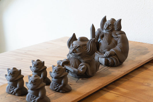 守り神、鍾馗に命を宿す  吉田瑞希-Stories and insights about Japanese pottery, artists, and Kyoto craftsmanship.