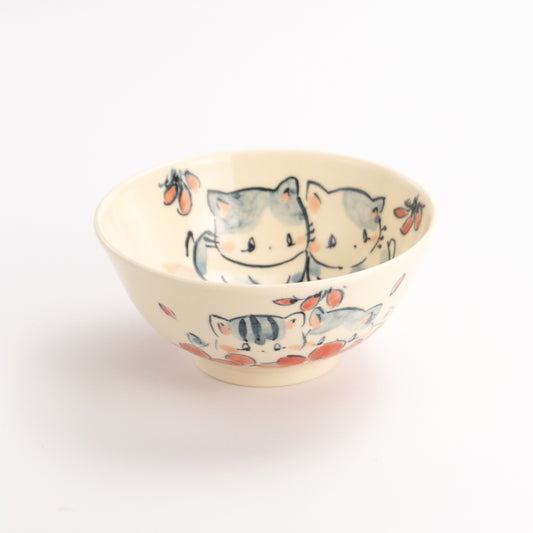 茶碗(小)　仲良し猫F　工房咲楽 - Handcrafted Japanese pottery from Kyoto - Kyo ware / Kiyomizu ware.
