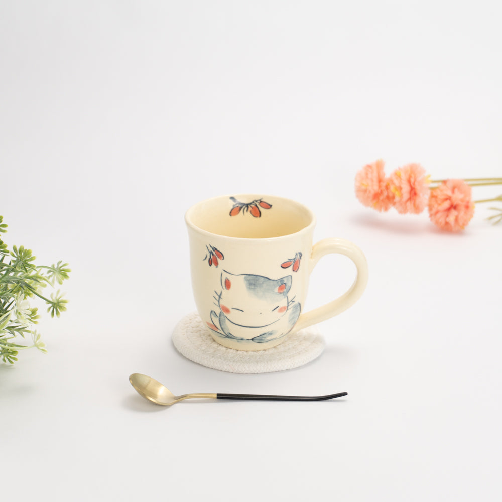 マグカップ　おやすみ猫I　工房咲楽 - Handcrafted Japanese pottery from Kyoto - Kyo ware / Kiyomizu ware.