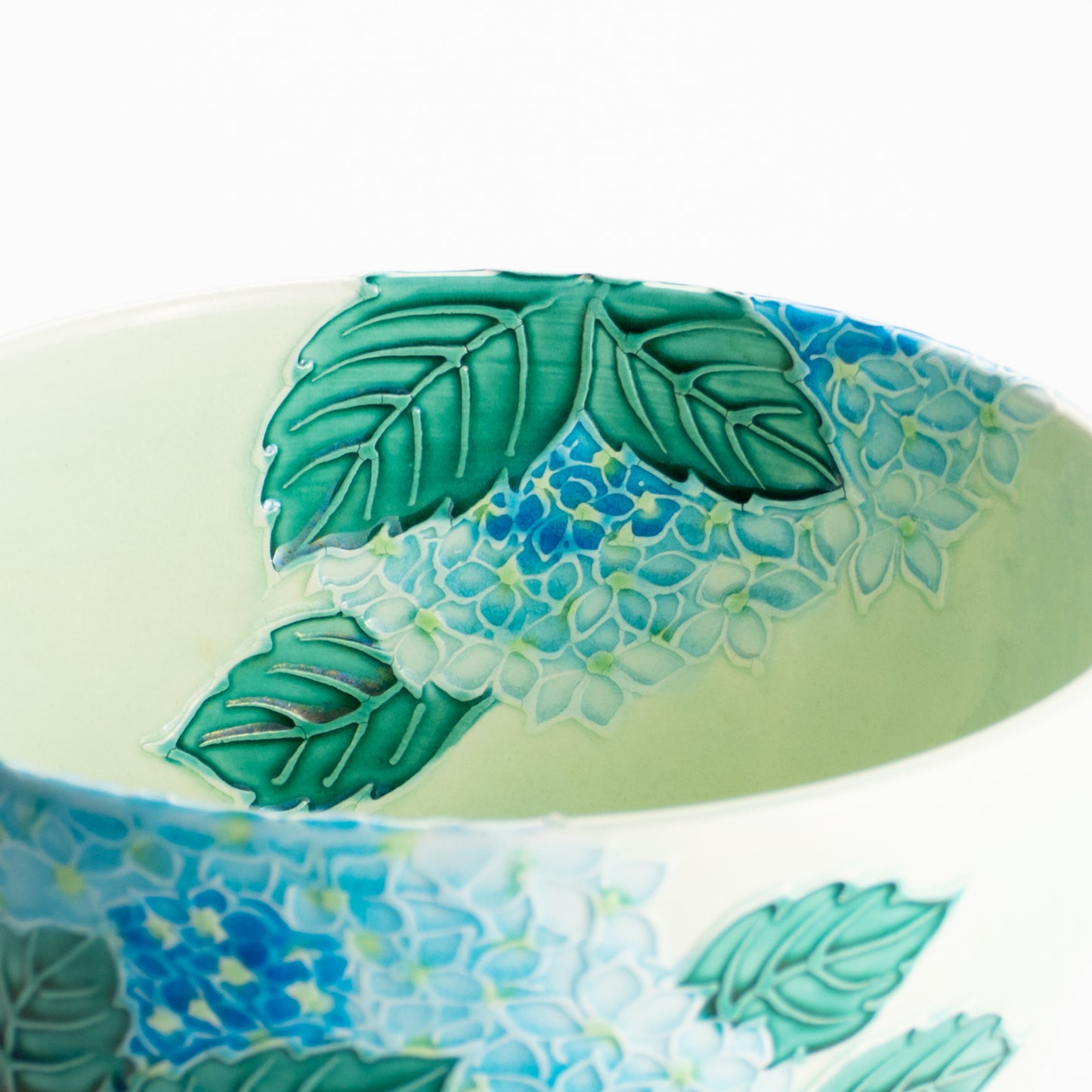 【清水焼】抹茶碗　白緑交趾 紫陽花　山本一如 KOTOPOTTER