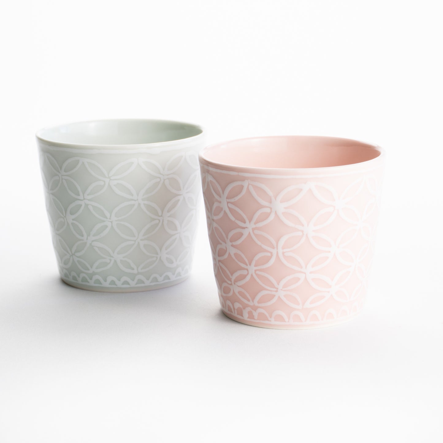 【清水焼】ペアカップ　ピンク七宝/白磁七宝　貴古窯 KOTOPOTTER