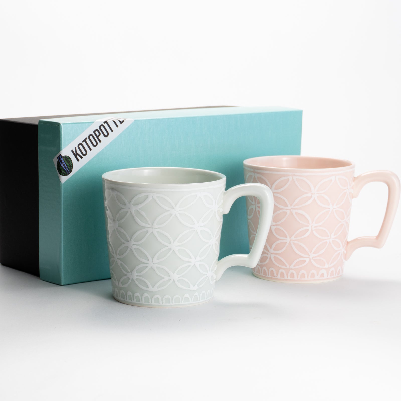 【清水焼】ペアマグカップ　ピンク七宝/白磁七宝　貴古窯 KOTOPOTTER