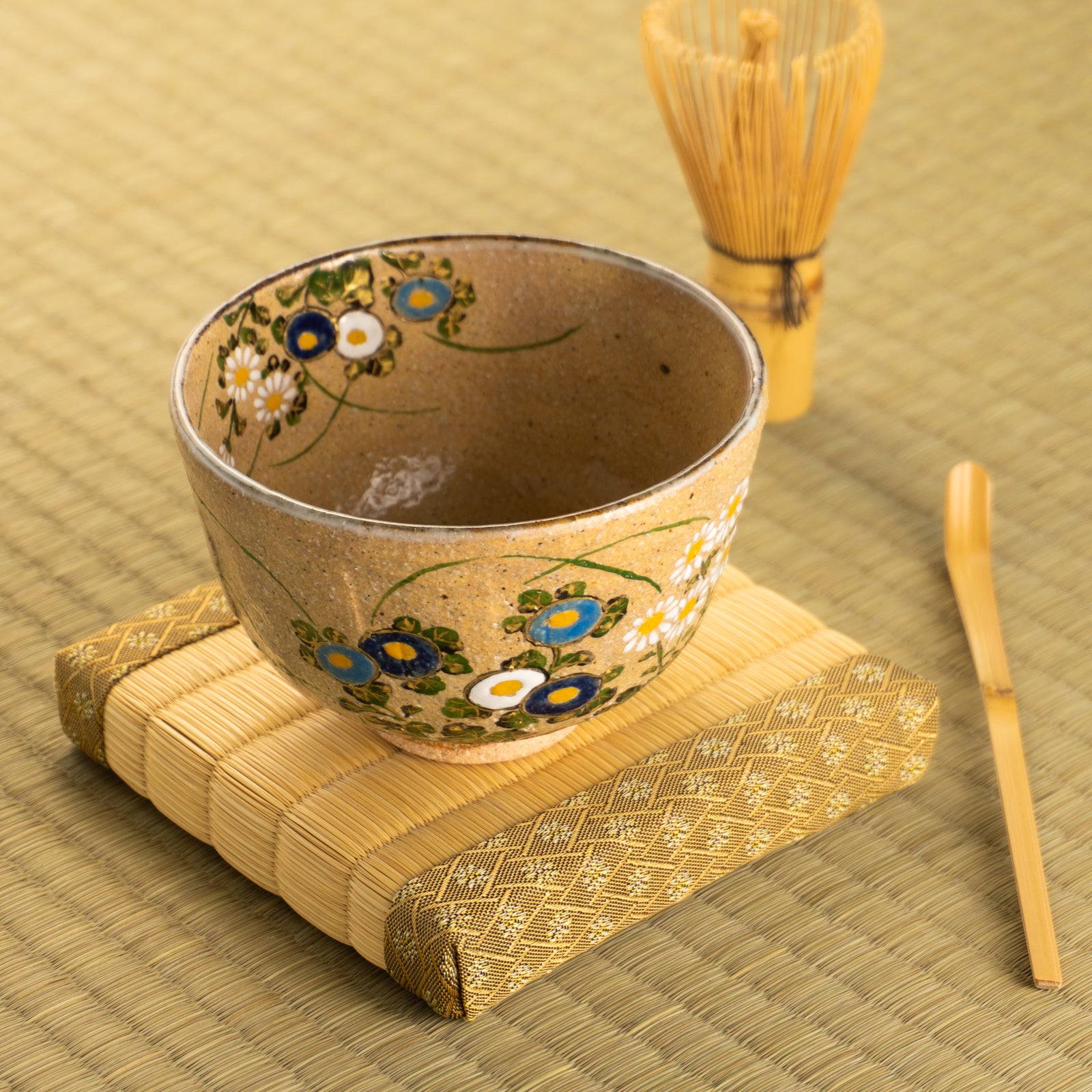 【清水焼】抹茶碗　灰釉 菊　中村良二 KOTOPOTTER