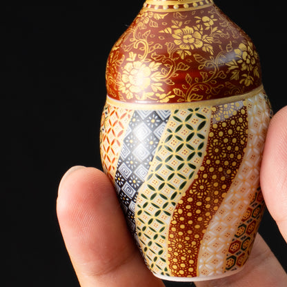 【清水焼】小壺　華薩摩 金襴手捻小紋　空女 KOTOPOTTER