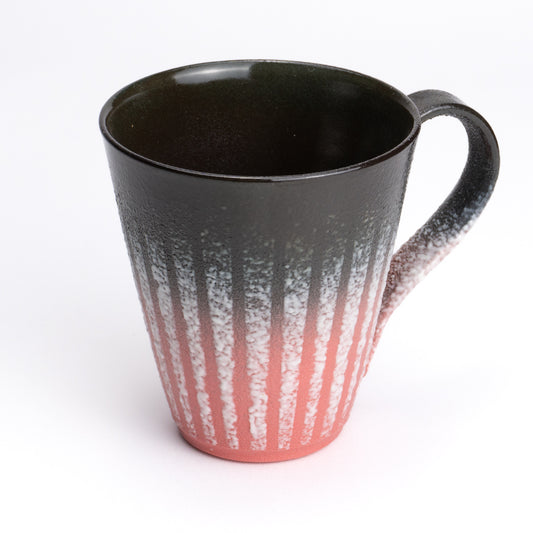 マグカップ　釉泥彩 紅色　竹村陽太郎 - Handcrafted Japanese pottery from Kyoto - Kyo ware / Kiyomizu ware.