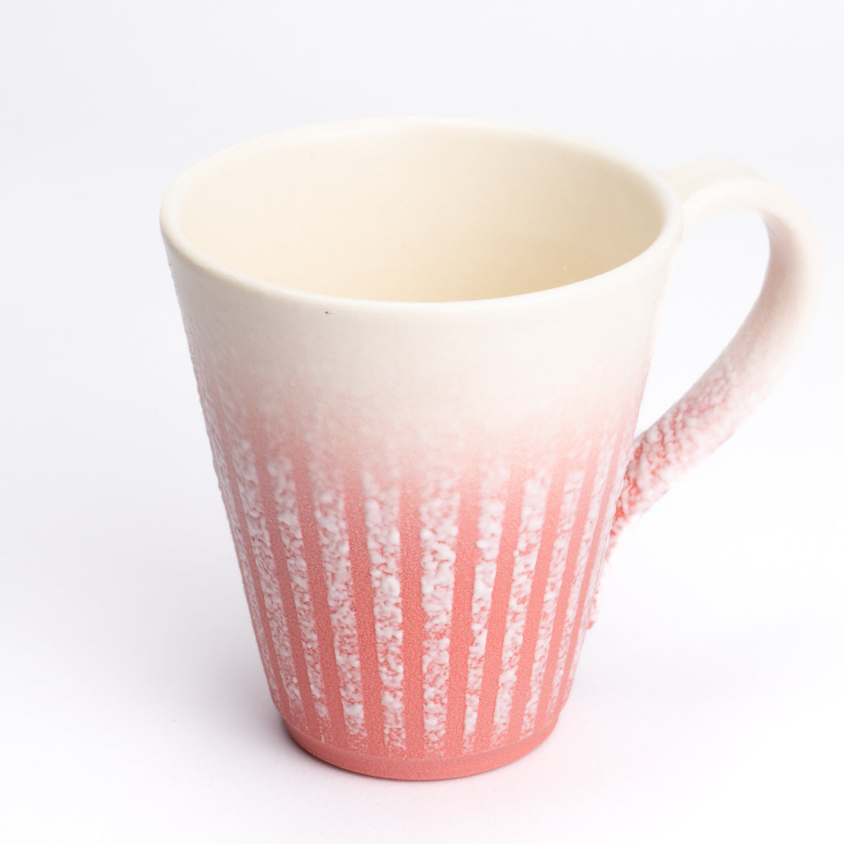 マグカップ　釉泥彩 桃色　竹村陽太郎 - Handcrafted Japanese pottery from Kyoto - Kyo ware / Kiyomizu ware.