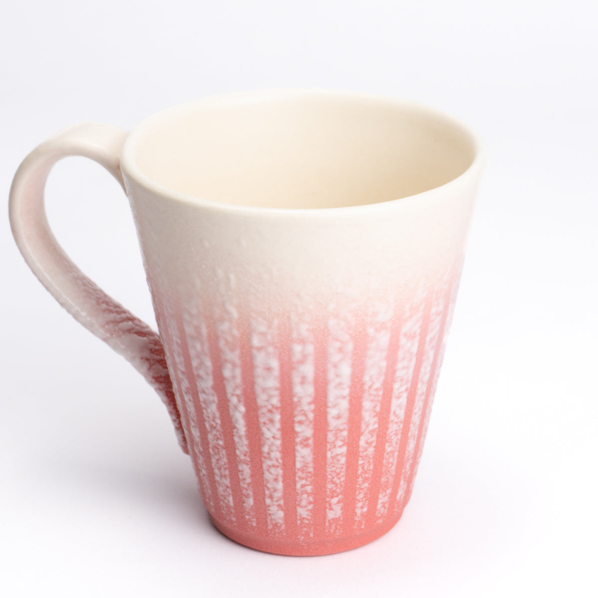 マグカップ　釉泥彩 桃色　竹村陽太郎 - Handcrafted Japanese pottery from Kyoto - Kyo ware / Kiyomizu ware.