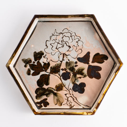 【清水焼】六角皿　乾山写「銹絵 光琳牡丹」　俊山窯 KOTOPOTTER