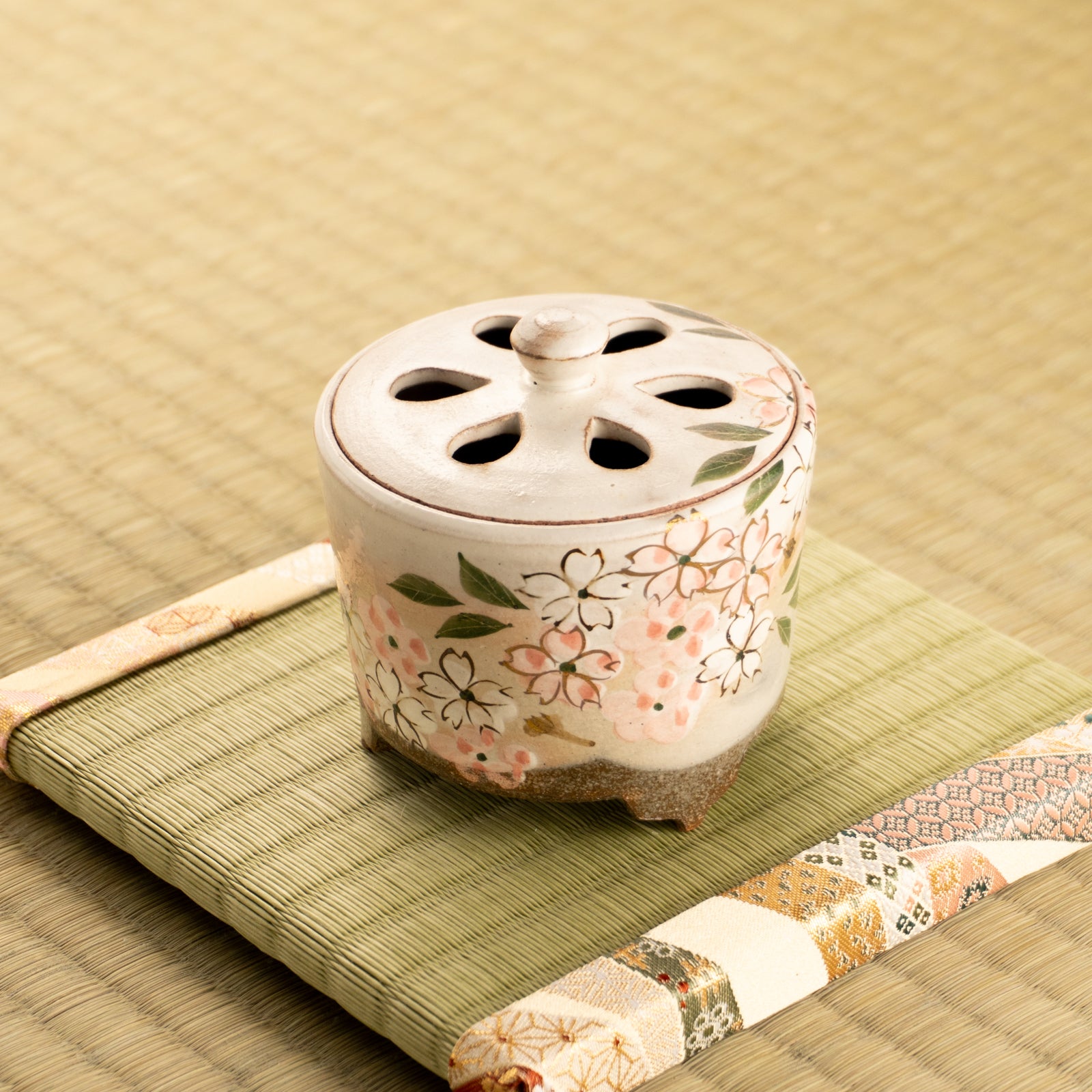 【清水焼】香炉　桜　俊山窯 KOTOPOTTER