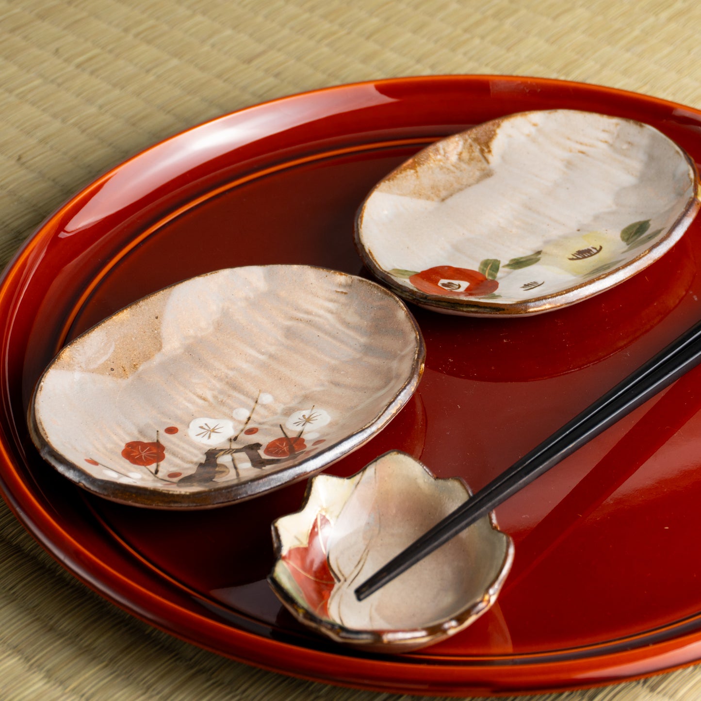 【清水焼】楕円小皿　椿　俊山窯 KOTOPOTTER