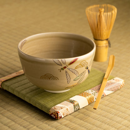 抹茶碗(平)　灰釉 トンボ　宗絢 KOTOPOTTER