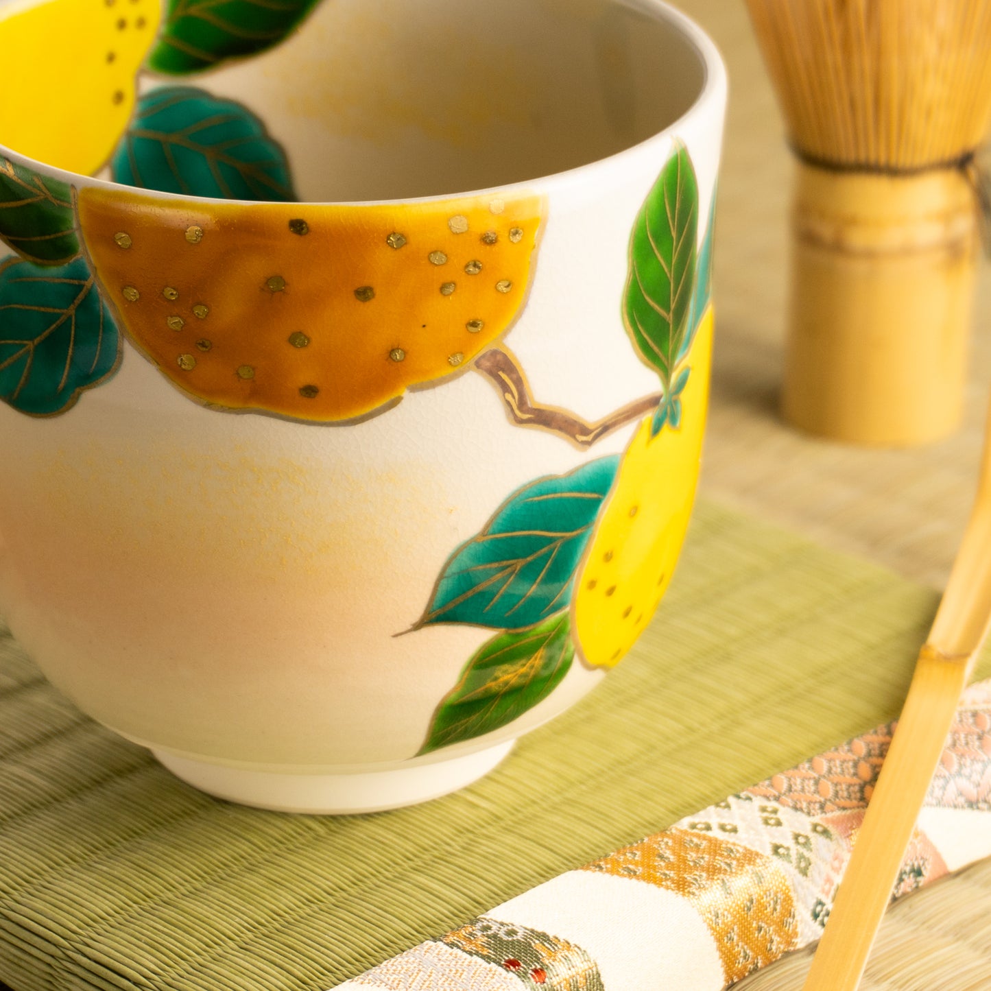 抹茶碗(筒型)　色絵柚子 KOTOPOTTER