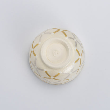 ぐい呑　雲母彩網目 雪結晶 白 深田香奈重 - Handcrafted Japanese pottery from Kyoto - Kyo ware / Kiyomizu ware.