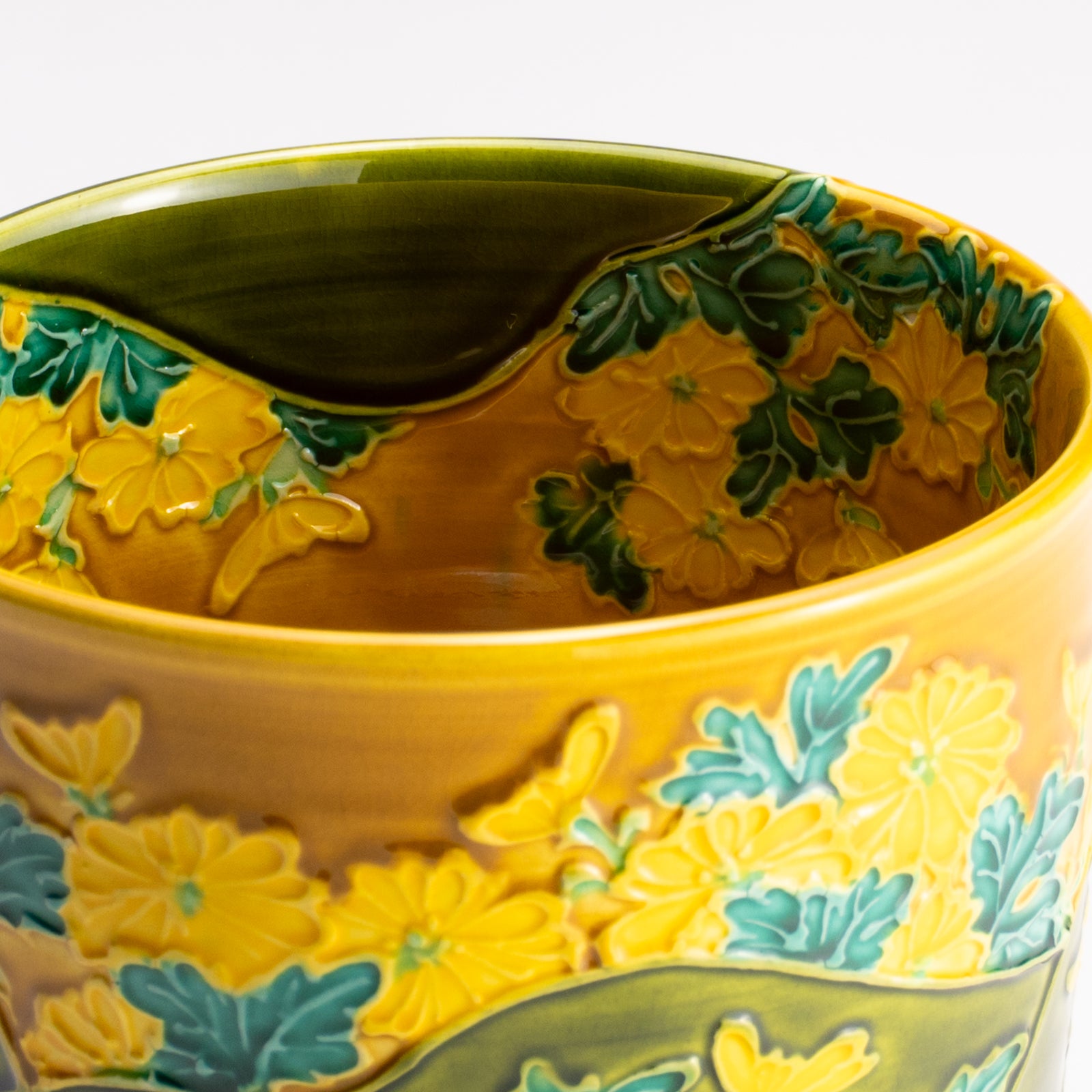 抹茶碗　古代黄交趾 "菊"　山本一如 KOTOPOTTER