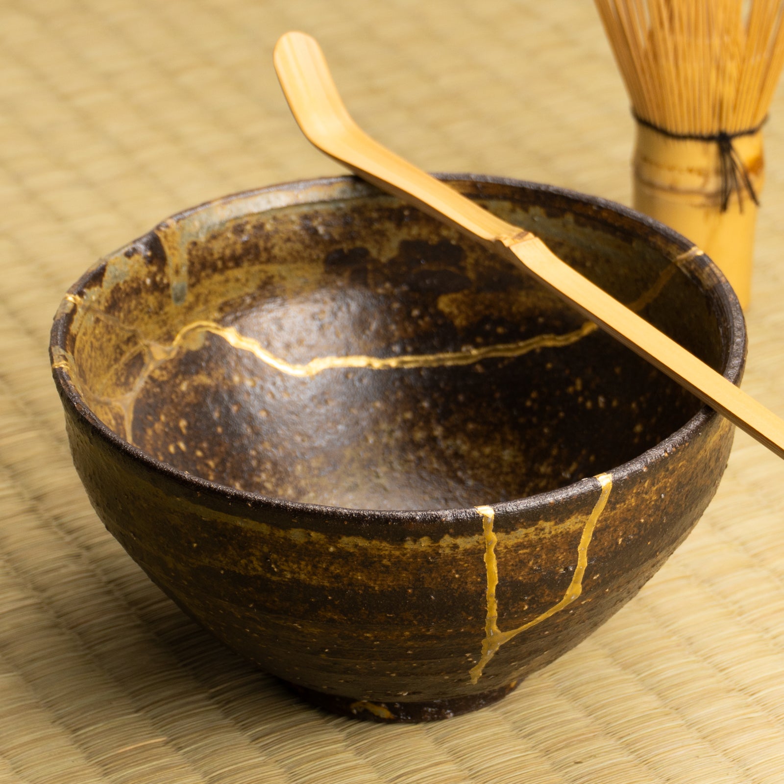 抹茶碗　柿の葉釉 "金継紋"　中村良二 KOTOPOTTER