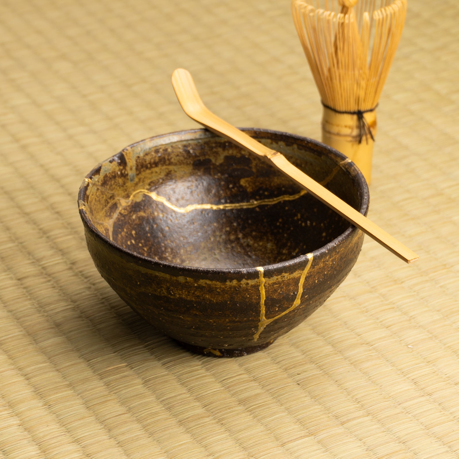 抹茶碗　柿の葉釉 "金継紋"　中村良二 KOTOPOTTER