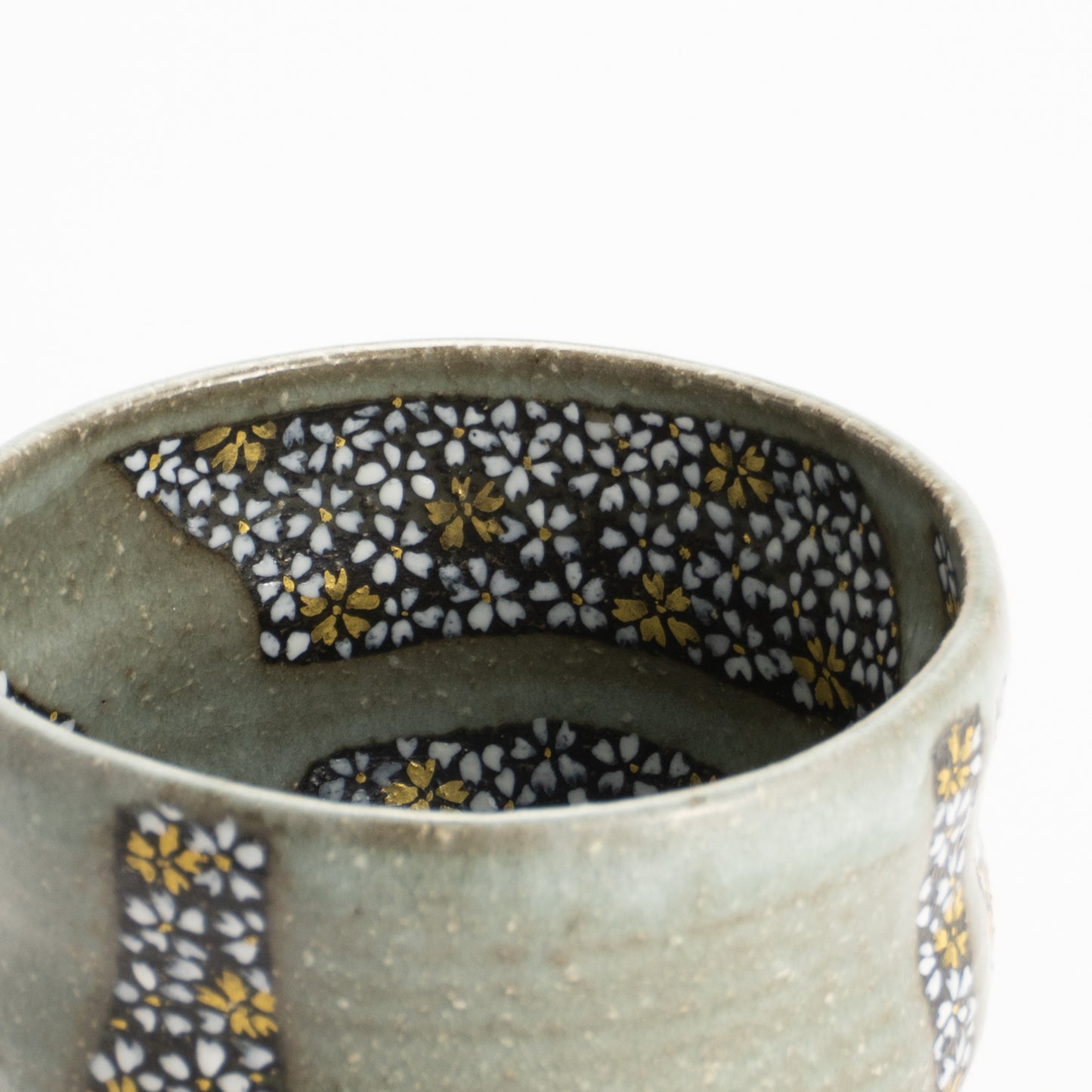 【清水烧】抹茶碗 黑陶灰釉《樱花满绘》 海峰