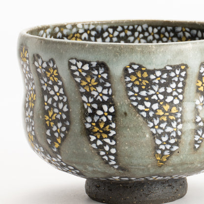 【清水烧】抹茶碗 黑陶灰釉《樱花满绘》 海峰