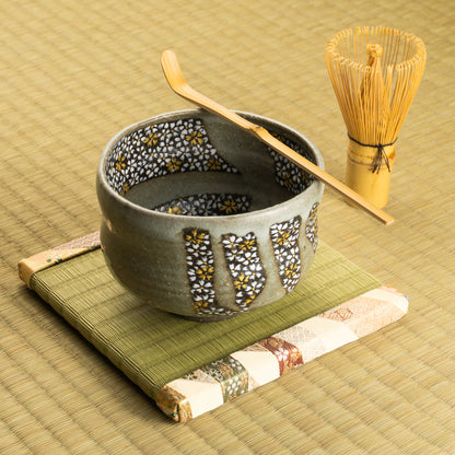 【清水烧】抹茶碗 黑陶灰釉《樱花满绘》 海峰