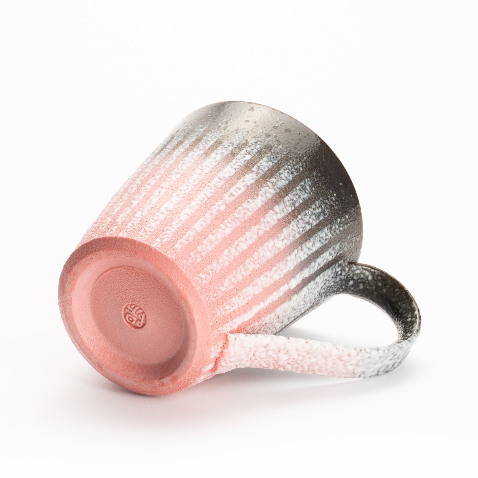 マグカップ　釉泥彩 黒×紅色　竹村陽太郎 KOTOPOTTER