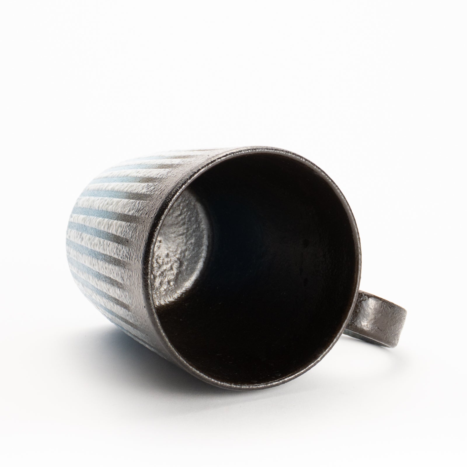【清水焼】マグカップ　釉泥彩 黒×空色A　竹村陽太郎 KOTOPOTTER