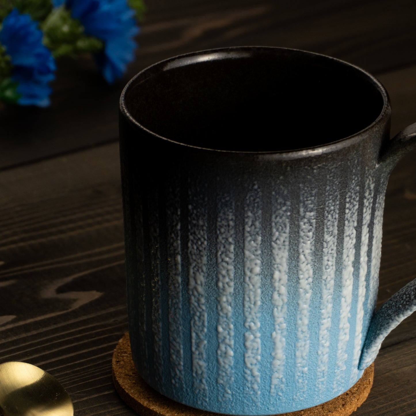 【清水焼】マグカップ　釉泥彩 黒×空色B　竹村陽太郎 KOTOPOTTER