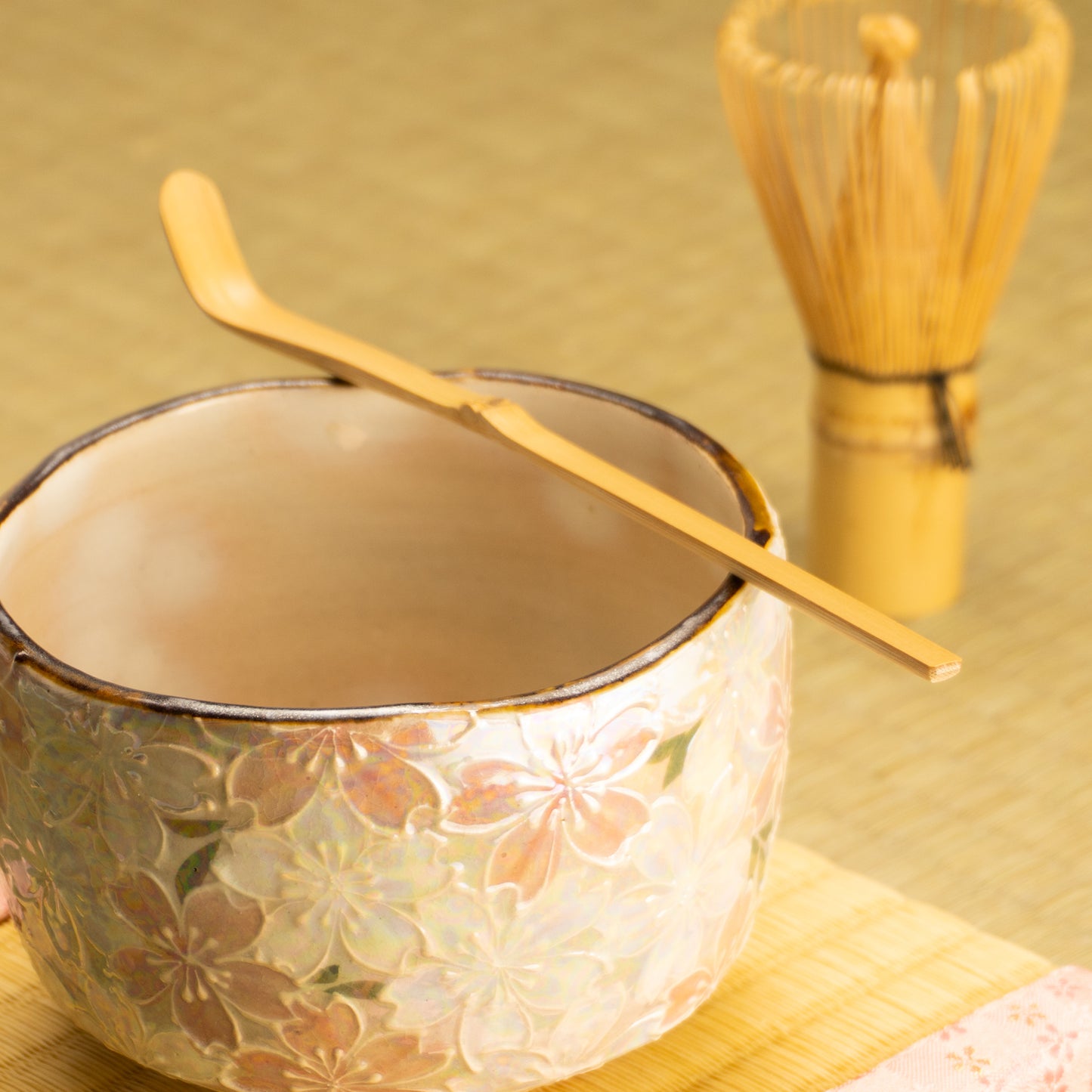 抹茶碗　ラスター彩"桜之図"　俊山窯 KOTOPOTTER