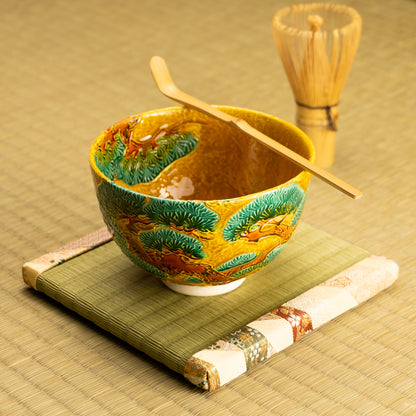 抹茶碗　古代黄 ”老松”　一如 KOTOPOTTER