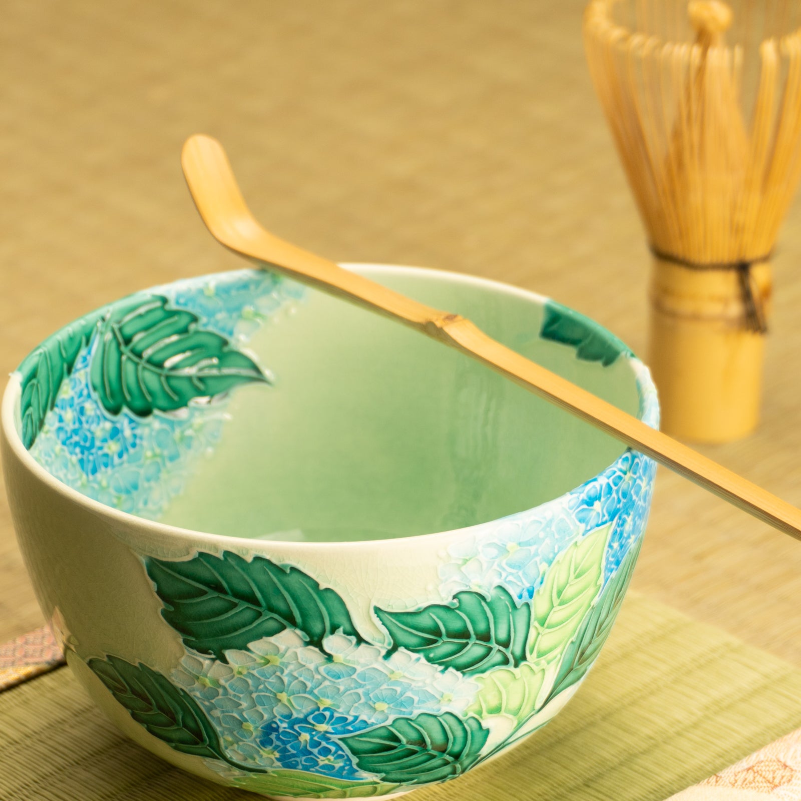 抹茶碗　白緑交趾"紫陽花"　一如 KOTOPOTTER