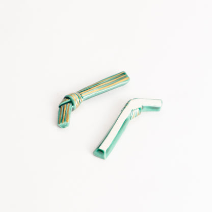 【清水焼】箸置き　青交趾金彩"結び" KOTOPOTTER