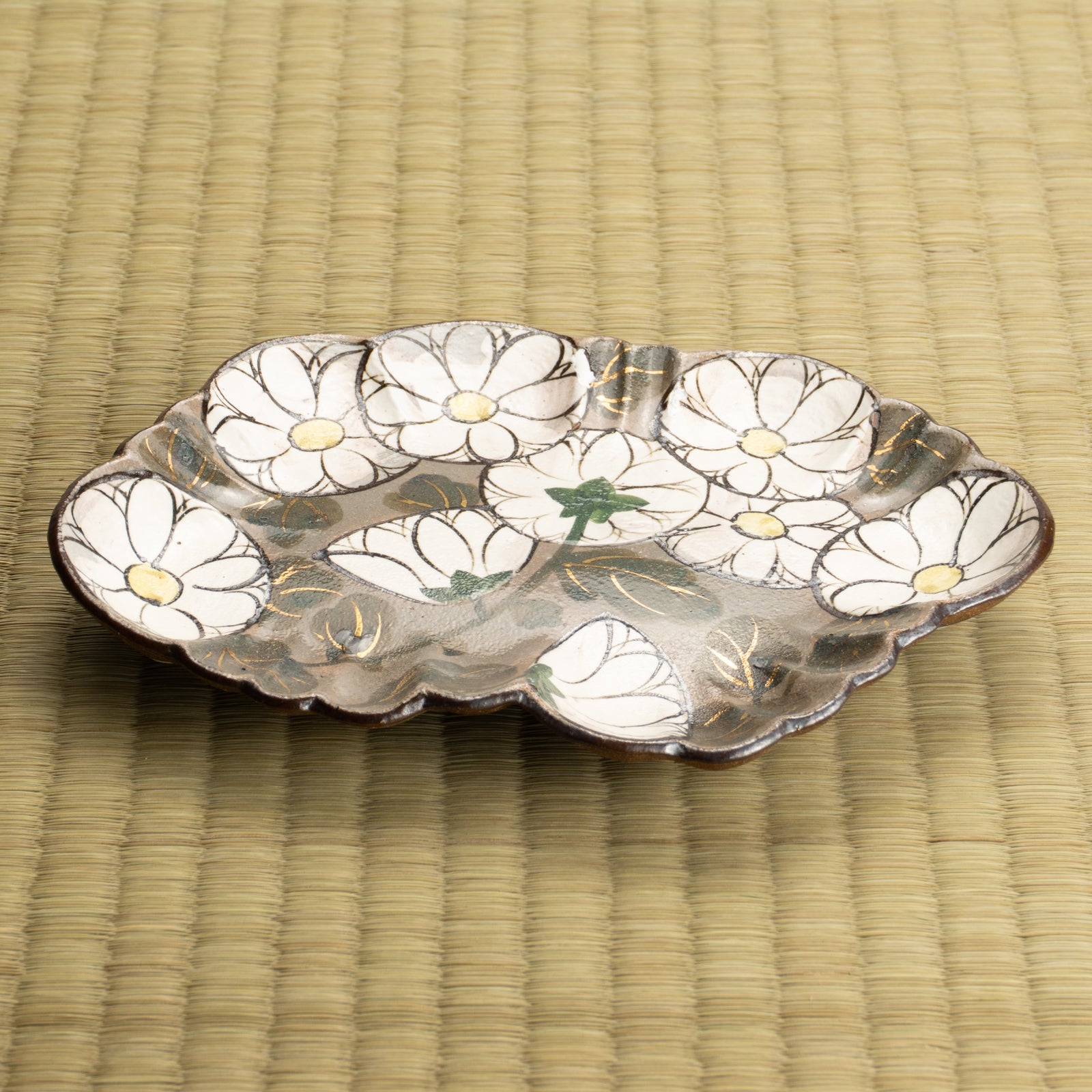 Japanese bowl -Chrysanthemums(After Kenzan Style) 